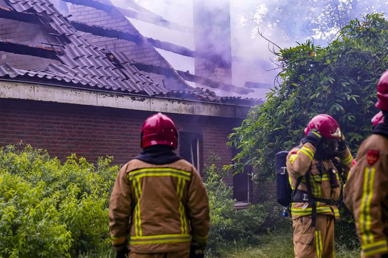 Het huis brandde geheel uit (foto: Harrie Grijseels/SQ Vision).