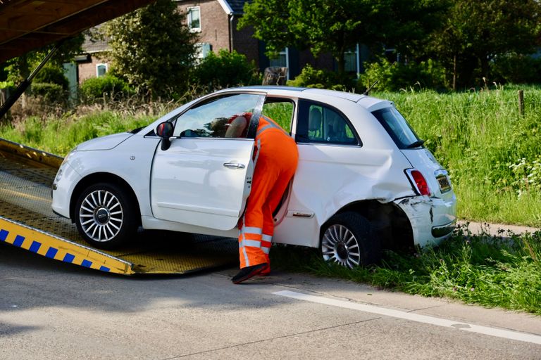 De auto's werden afgesleept (foto: SK-Media).