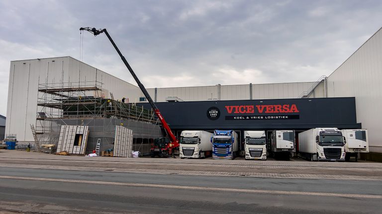 Na megabrand Oss nu al werderopbouw (foto: Gabor Heeres/SQ Vision Mediaprodukties).