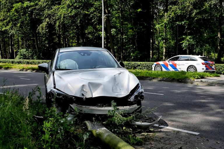 De schade aan de auto was groot (foto: SQ Vision/Toby de Kort).