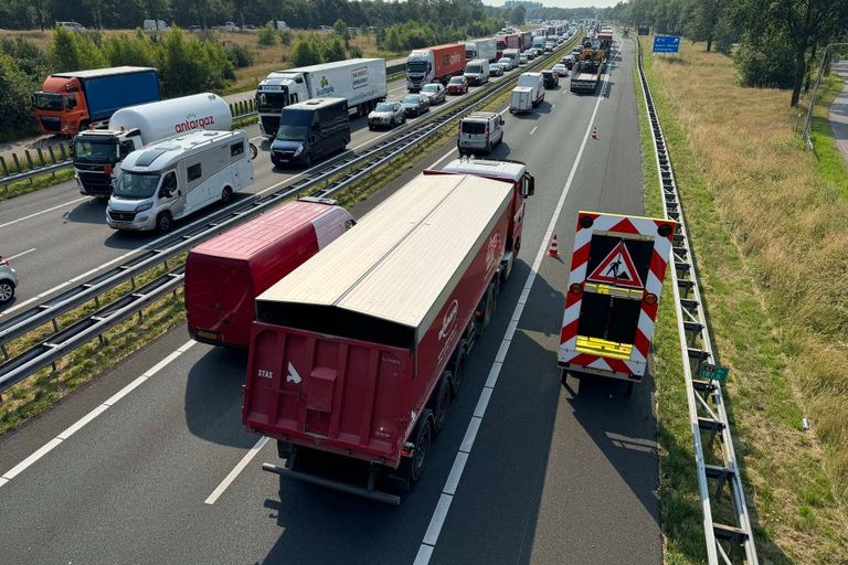 Aan twee kanten van de snelweg was file (foto: SQ Vision/WdG).
