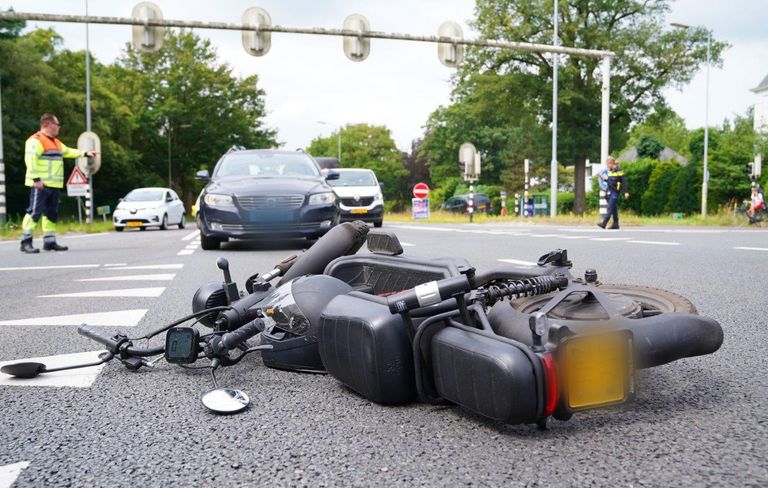 De politie onderzoekt nog hoe de botsing kon plaatsvinden (foto: Bart Meesters/SQ Vision)