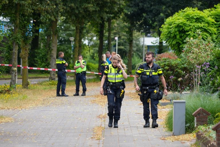De politie haalde de EOD erbij voor onderzoek (foto: SQ Vision).