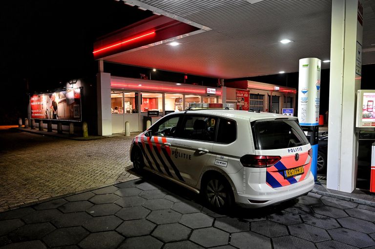 Het tankstation waar de man is aangehouden (foto: Toby de Kort/SQ Vision).