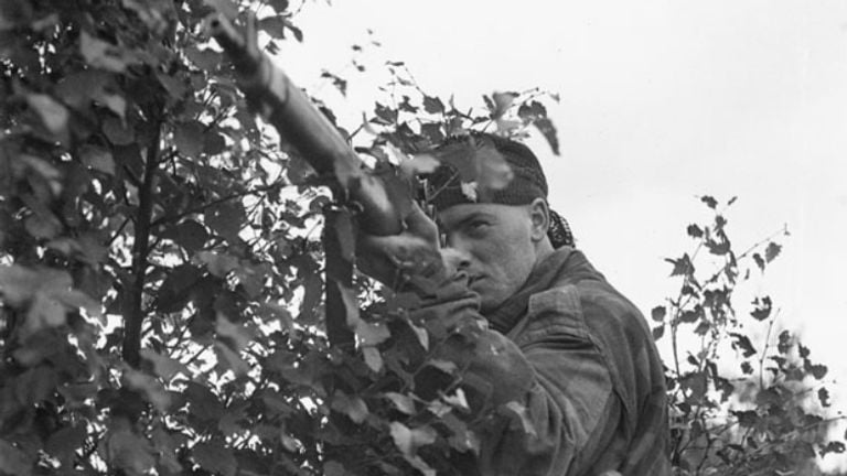 Korporaal Arnold van de Queens Own, 9 oktober 1944 Brasschaat (foto: archief LAC)
