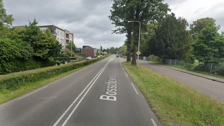 Hier werd het meisje aangereden. (Foto: Google Maps)