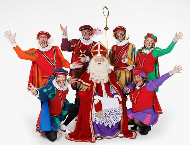 Sinterklaas en zijn Pieten.