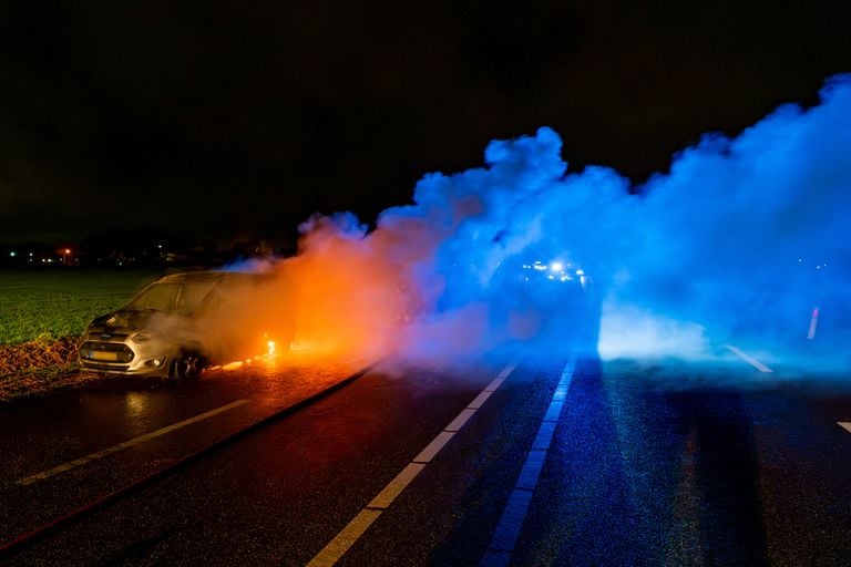Veel rook door de brand (foto: Jurgen Versteeg / SQ Vision).