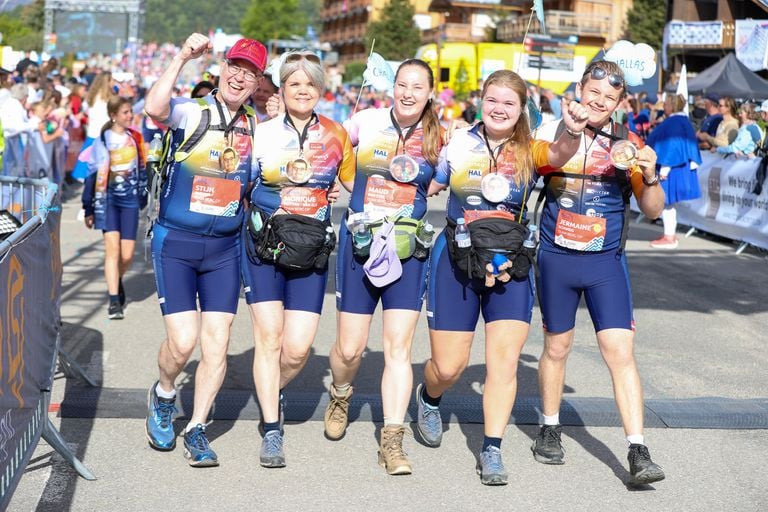 Team Bergop vorig jaar tijdens hun eerste deelname (foto: Alpe d'HuZes).