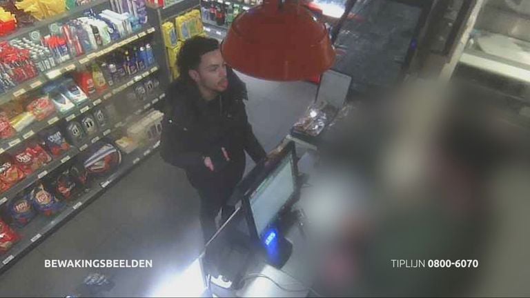 De man nog een keer op beveiligingsbeelden (foto Bureau Brabant).