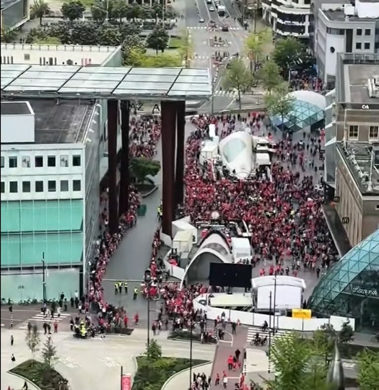 Het wordt druk in de stad (Foto: holland2stay/ TikTok.)