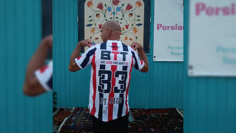 Vittorio Desikan in het Willem II-shirt (foto: Vittorio Desikan).