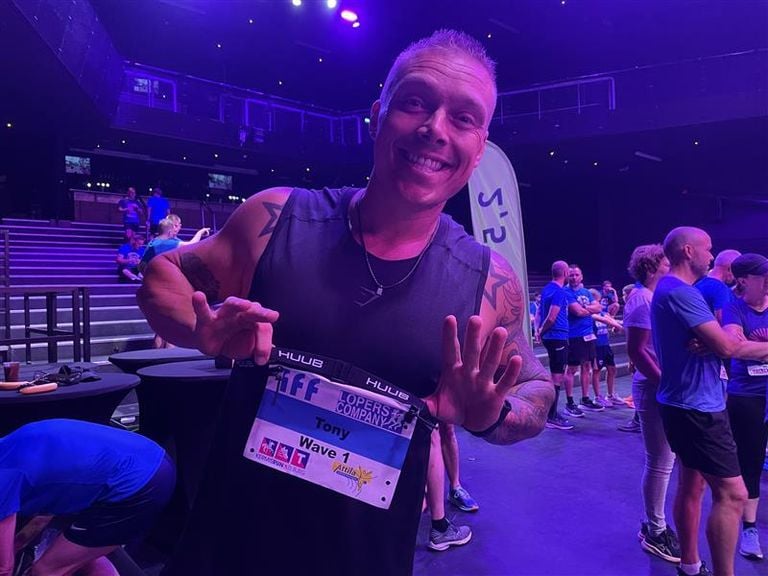 Tony, beter bekend als Sterretje, rent ook mee (foto: Manon Snoeren).