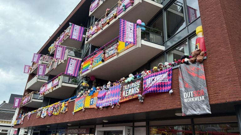 Balkons op de Besterdpoort (foto: Evie Hendriks).
