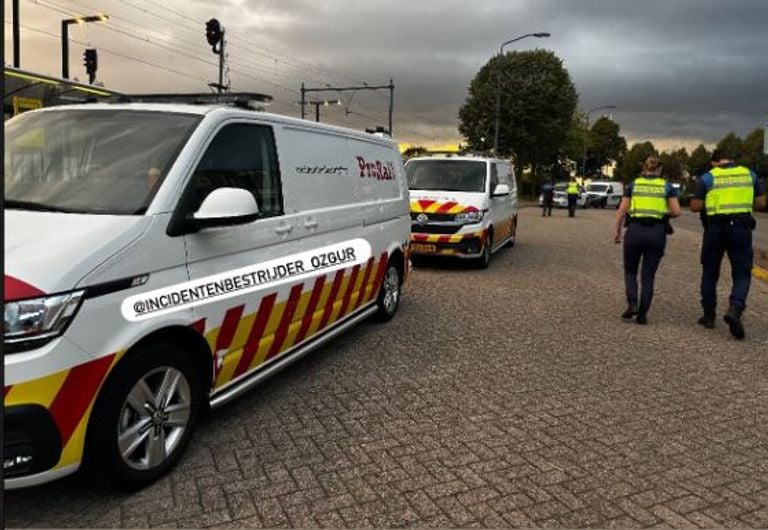Helmondse handhavers zeten zes mensen uit de trein (foto: Instagram handhaving Helmond).