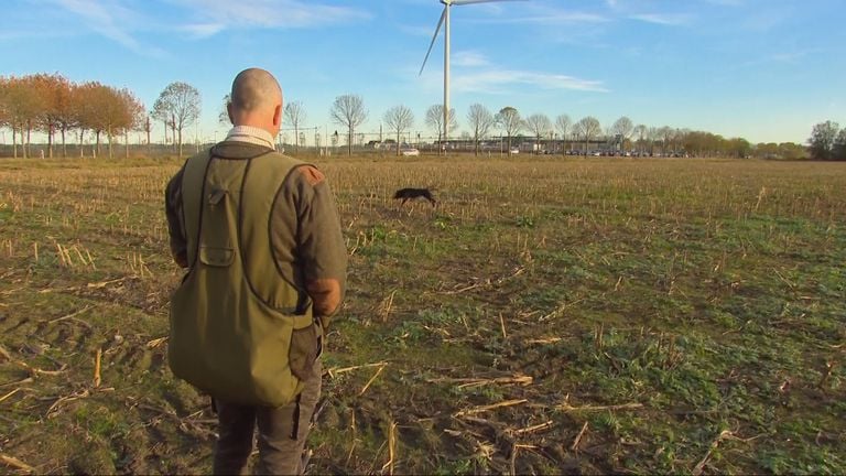 Jeroen zet Willem aan het werk (foto: Wilco Zonneveld).