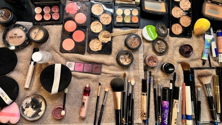 Even langs de visagie, voordat Rosa straks op het podium staat (foto: Noa Bergmans).