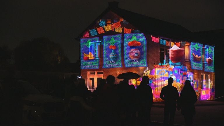 Het kunstwerk dat een eerbetoon is aan de overleden Fenna (foto: Omroep Brabant)