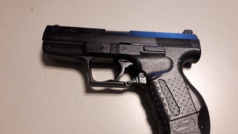 (Een nepvuurwapen (Aachieffoto politie).