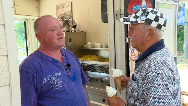 André Koolen toen hij nog in zijn 'vrije tijd' friet bakte.