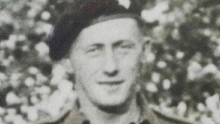 Lorne Kirker, gestorven ver van huis in 1944 in Moerstraten (foto: familie Kirker).