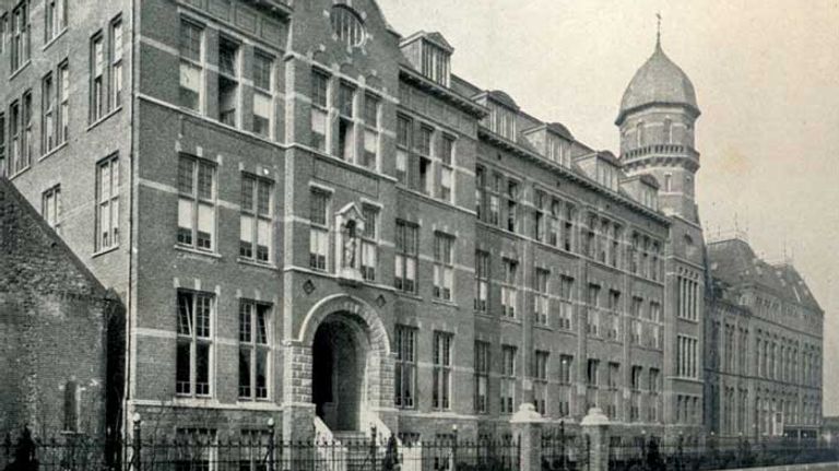 Het oude klooster in Moerdijk (foto: collectie J. Smits)