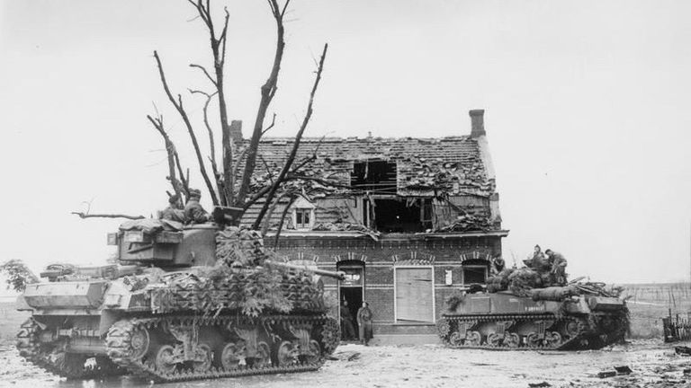 Poolse tanks tussen Breda en Moerdijk