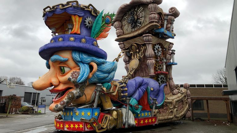 De carnavalsverenigingen in Boemeldonck (Prinsenbeek) hadden diverse mooie creaties gemaakt. (Foto: Tom van den Oetelaar)