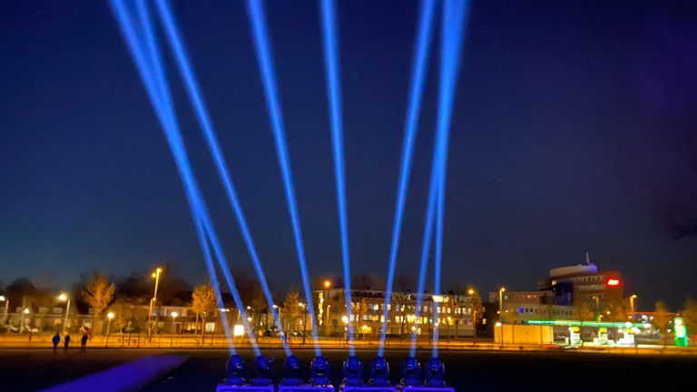 AV Partner in Eindhoven verlichte zondagavond ook de hemel (foto: AV Partner.)