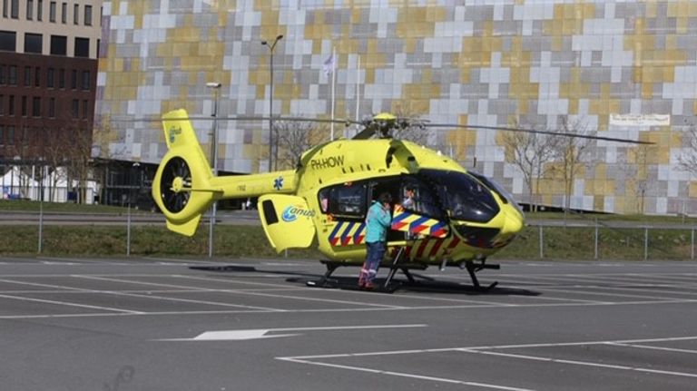 De traumahelikopter bij het Jeroen Bosch Ziekenhuis in Den Bosch. (Foto: Bart Meesters / SQ Vision)