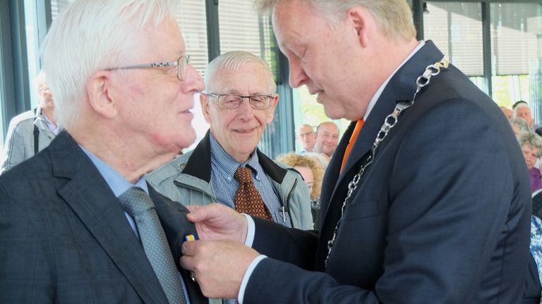 Voor al zijn inzet werd De Visser in 2018 benoemd tot lid in de Orde van Oranje Nassau.