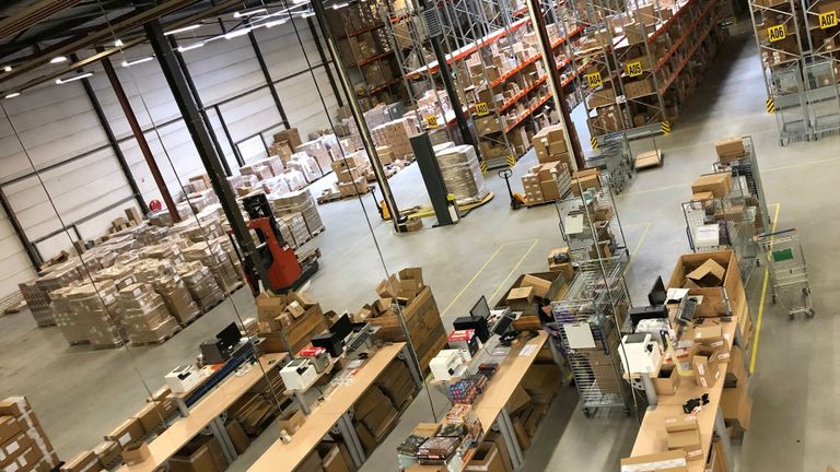 Het magazijn van spellendistributeur Asmodee in Helmond (Foto: Asmodee)