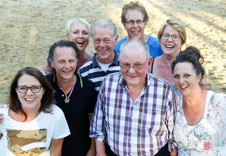 André met zijn broers en zussen (foto: familie van Zutven)