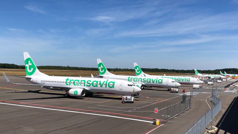 vliegtuigen bij Eindhoven Airport in de startblokken. (Foto: Hans Janssen)