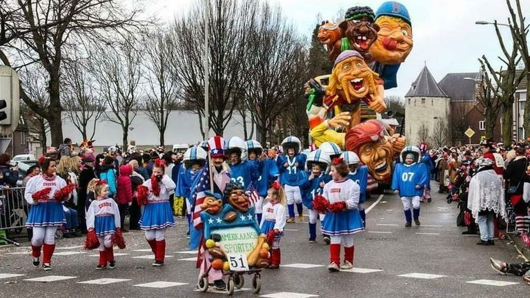 De Bokkerijders deden ook mee aan de optocht van Bergen op Zoom (foto:  Jordy de Dooij).