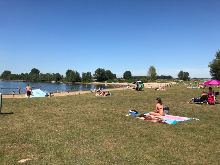 Bij de Lithse Ham was rond 15.00 uur nog plek genoeg. Foto: Omroep Brabant.