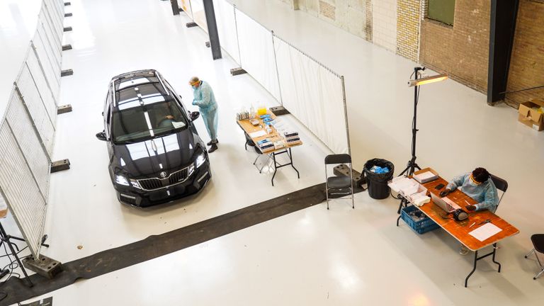 Een voorbeeld van een snelteststraat (foto: Lead Healthcare, MooiBelicht Fotografie) 