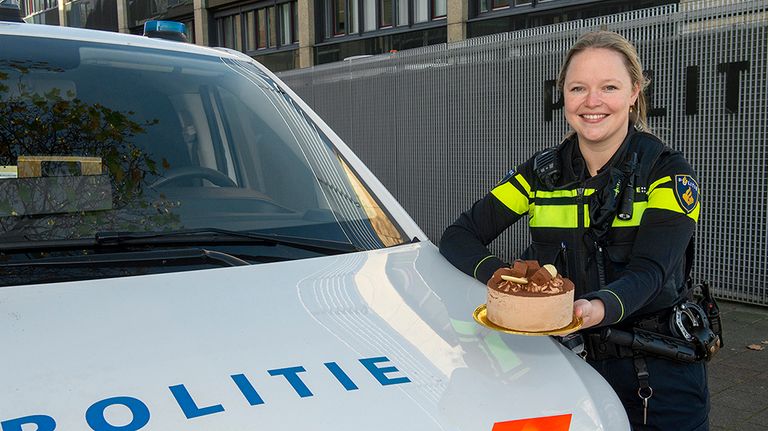 Deze agent gaat lekker smullen. (foto: Betrokken Ondernemers Breda)