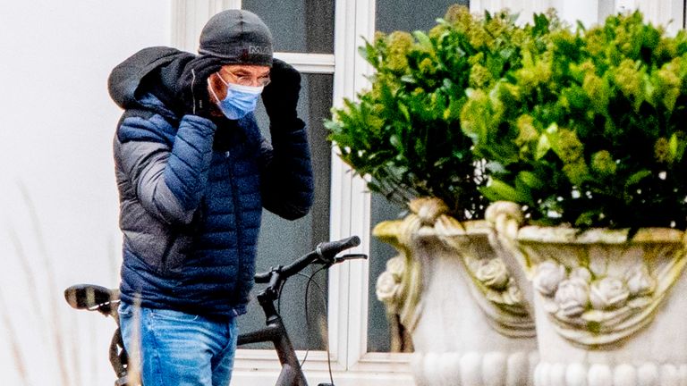 Premier Mark Rutte komt aan bij het Catshuis voor een overleg. (foto: ANP 2021/Robin Utrecht).