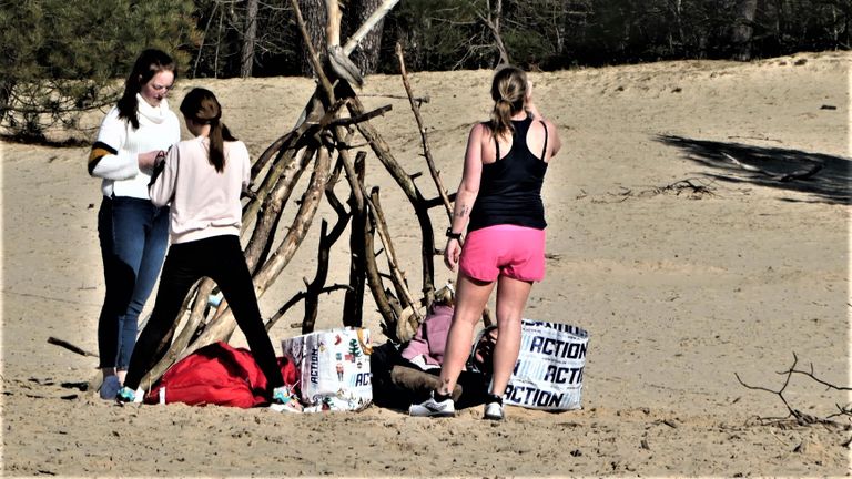 Het is druk in de Drunense duinen. Foto: Martha Kivits.