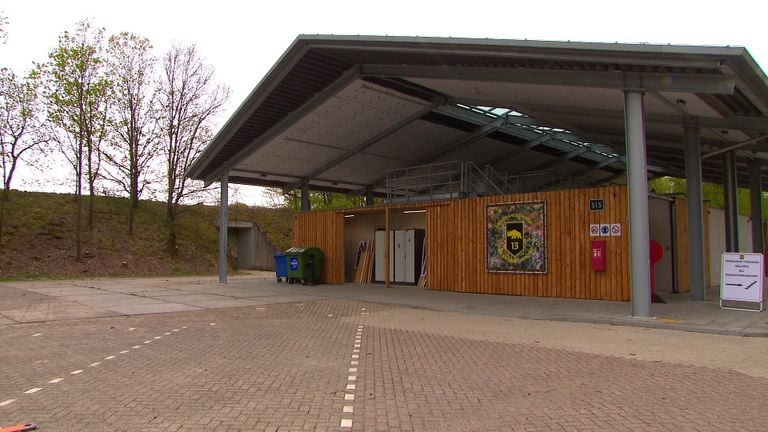 Het nieuwe schiethuis op de kazerne in Oirschot (Foto: Omroep Brabant)