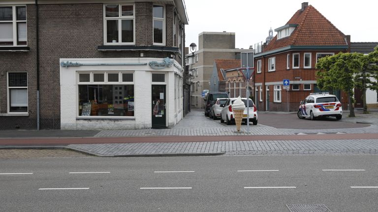 Overval op cafetaria in Bergen op Zoom (foto: Christian Traets/SQ Vision Mediaprodukties).