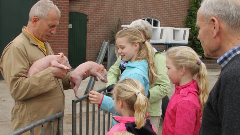 De familie gaf voorheen rondleidingen op het bedrijf (privéfoto).