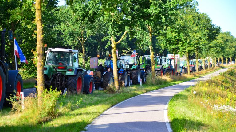 Ook vanuit andere locaties zijn de boeren onderweg (foto: Walter van Bussel/SQ Vision)