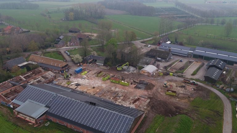 Een groot deel van de stallen is gesloopt (foto: TopShots)