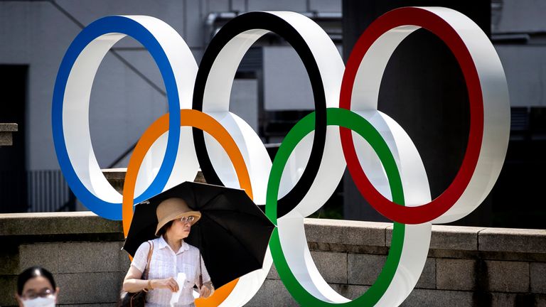 De olympische ringen in Tokio, tijdens de Olympische Spelen (foto: ANP 2021/ Koen van Weel).