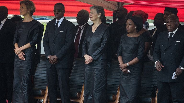 Kojo Annan (tweede van links) op de begrafenis van zijn vader in 2018 (foto: AFP).