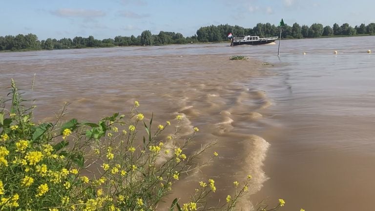 Hoog water in Woudrichem.