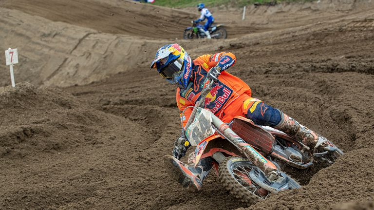 Herlings onderweg naar zijn tweede MXGP-titel (foto: KTM Images/Ray Archer).