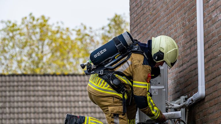 De brand in de airco zou ontstaan zijn door een technisch defect (foto: Jack Brekelmans/SQ Vision).